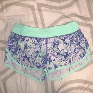 Lululemon Ivivva speed shorts EUC